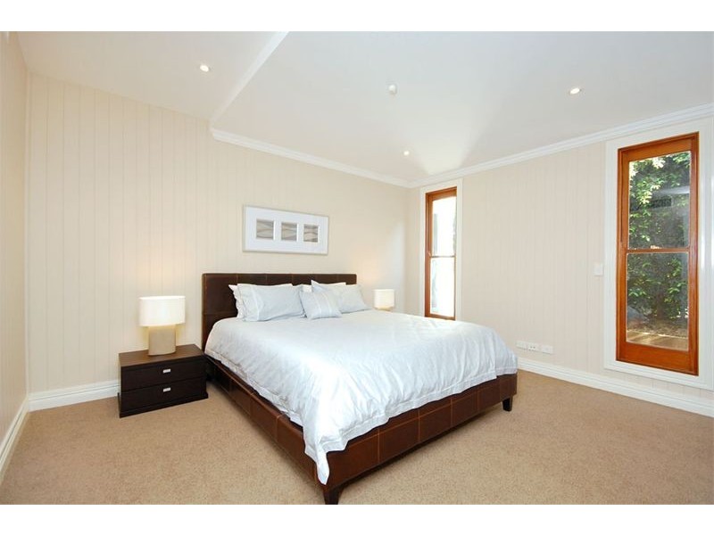 52 Woodville Street, Hendra QLD 4011