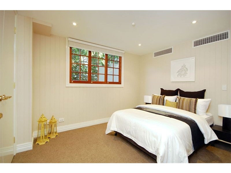 52 Woodville Street, Hendra QLD 4011