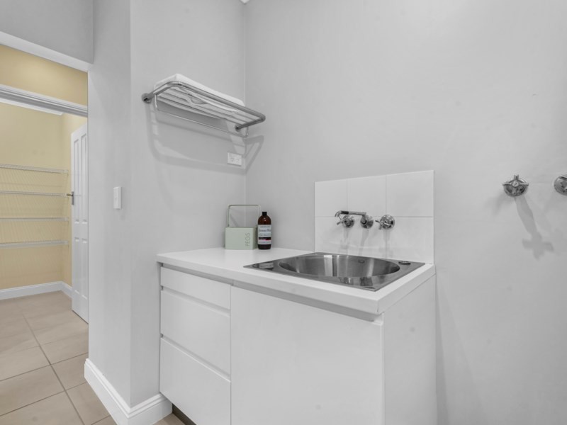 71 Evelyn Street, Grange QLD 4051