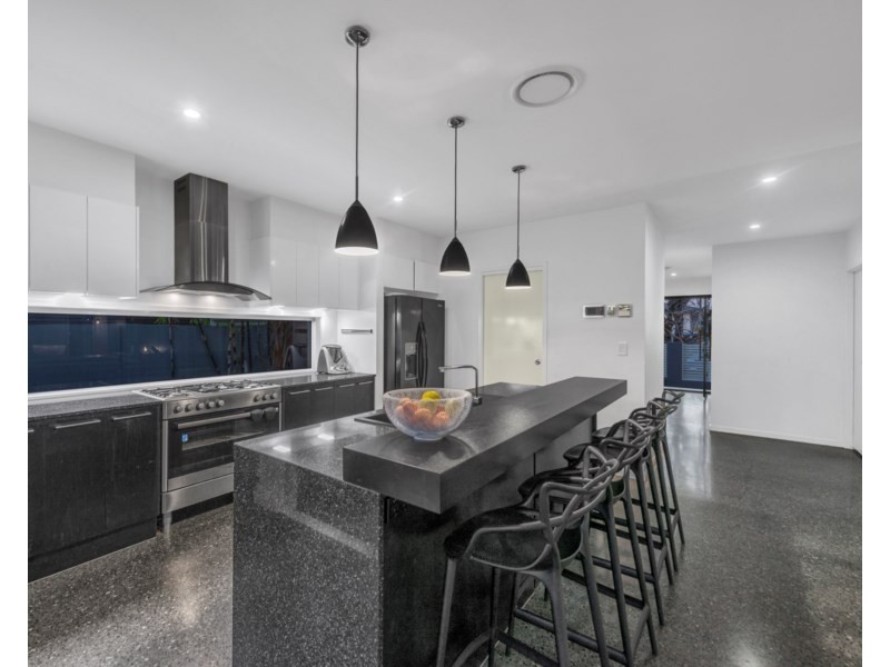 4 Williams Avenue, Hendra QLD 4011