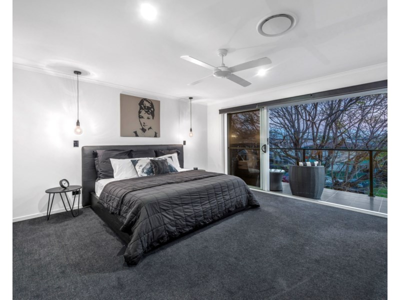 4 Williams Avenue, Hendra QLD 4011