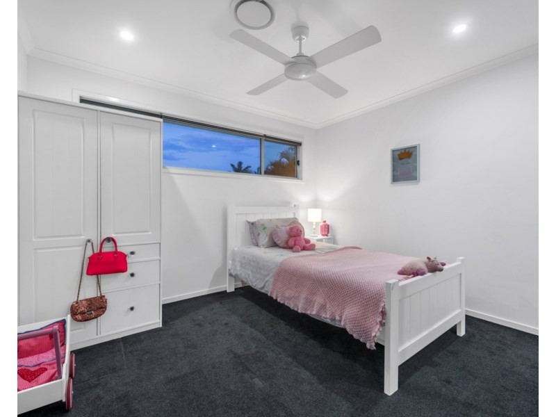 4 Williams Avenue, Hendra QLD 4011