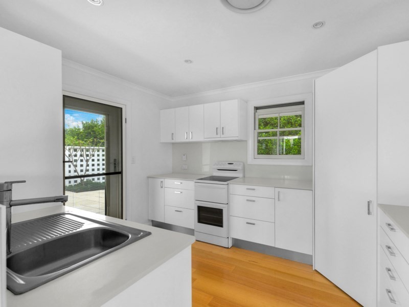 15 Killara Avenue, Hamilton QLD 4007