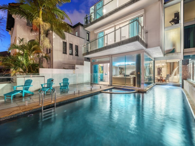 23 Hillside Crescent, Hamilton QLD 4007