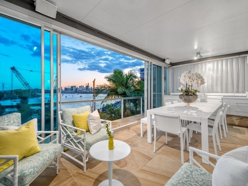 23 Hillside Crescent, Hamilton QLD 4007