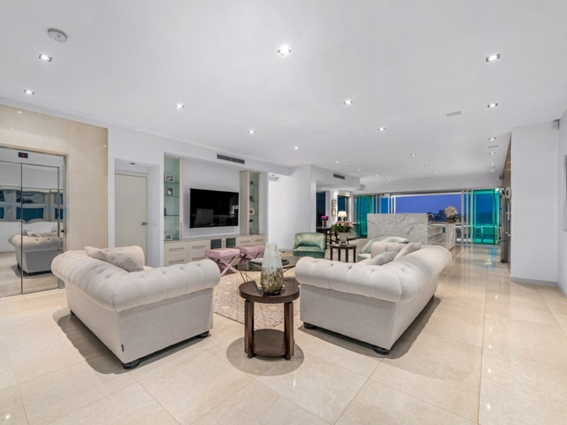 23 Hillside Crescent, Hamilton QLD 4007