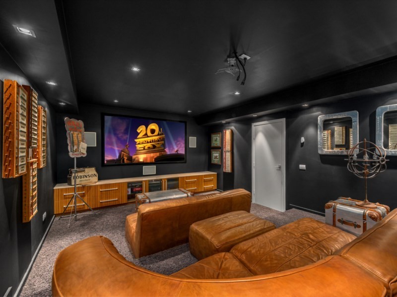 23 Hillside Crescent, Hamilton QLD 4007