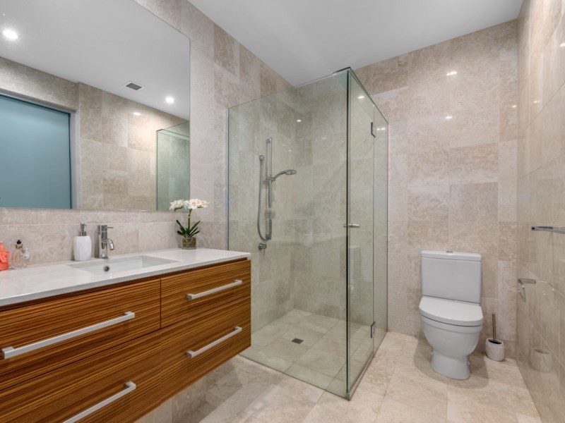 23 Hillside Crescent, Hamilton QLD 4007