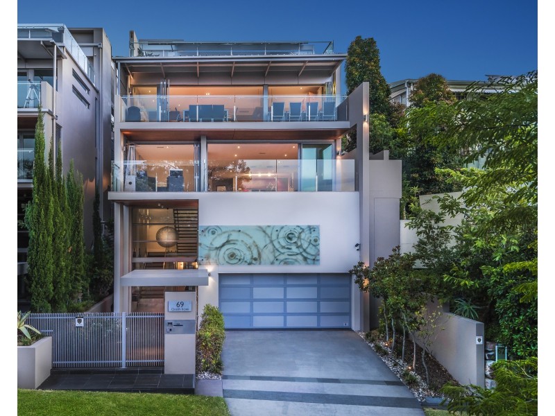 69 Queens Road, Hamilton QLD 4007