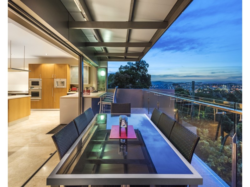 69 Queens Road, Hamilton QLD 4007