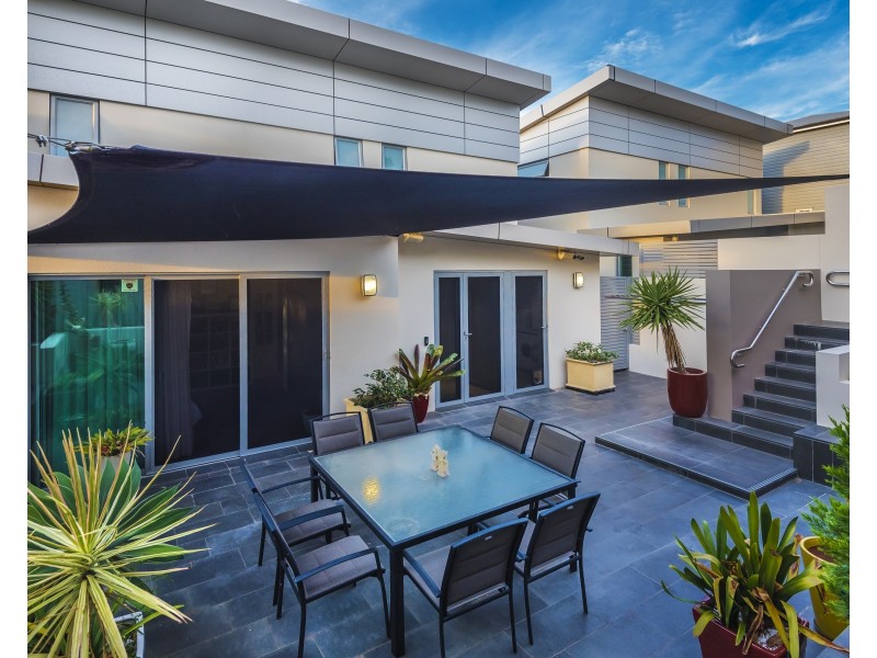 69 Queens Road, Hamilton QLD 4007