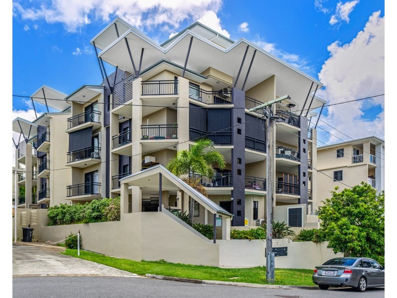 2/7-9 Amisfield Avenue, Nundah QLD 4012