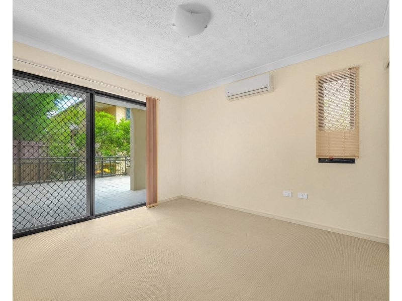 2/7-9 Amisfield Avenue, Nundah QLD 4012