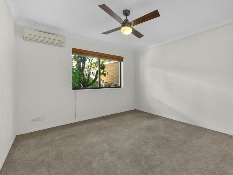 4/24A Crescent Road, Hamilton QLD 4007