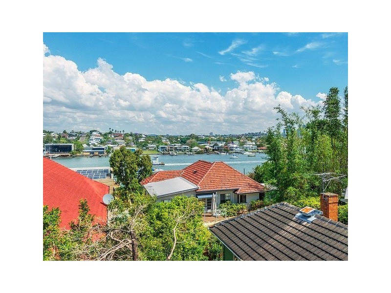 7 Whyenbah Street, Hamilton QLD 4007