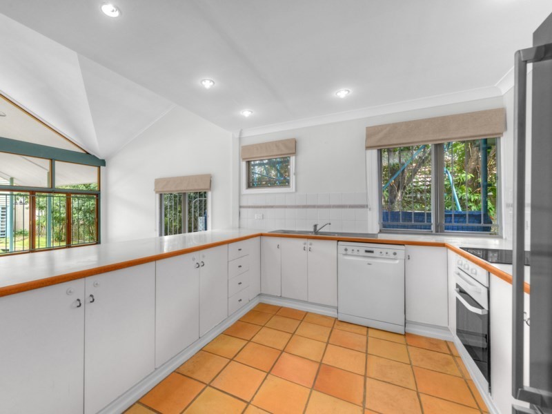 7 Whyenbah Street, Hamilton QLD 4007