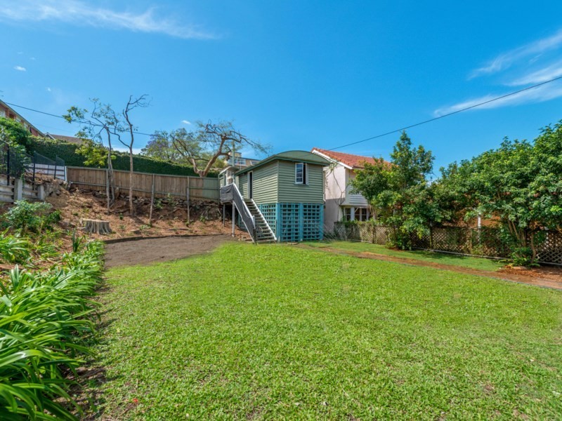 7 Whyenbah Street, Hamilton QLD 4007