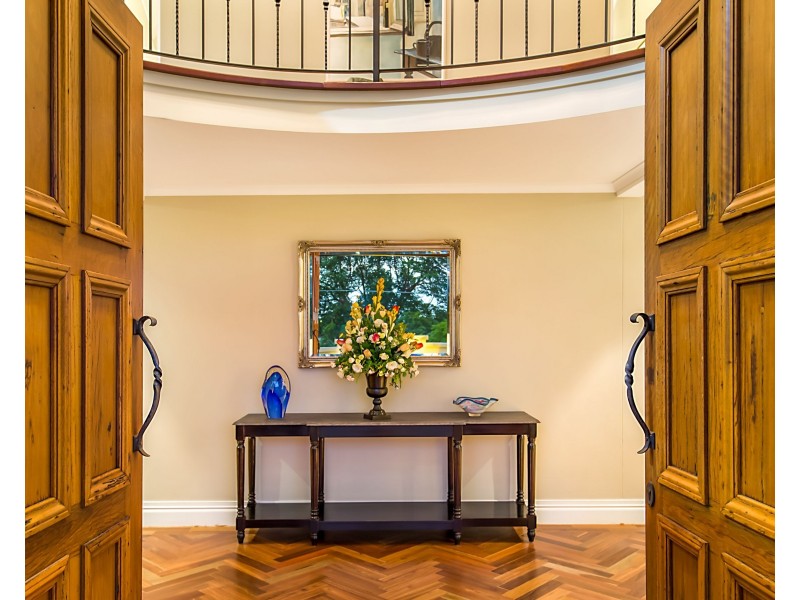 100 Oriel Road, Clayfield QLD 4011