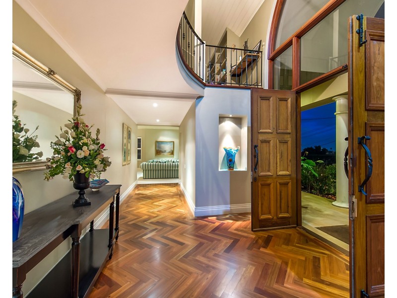 100 Oriel Road, Clayfield QLD 4011