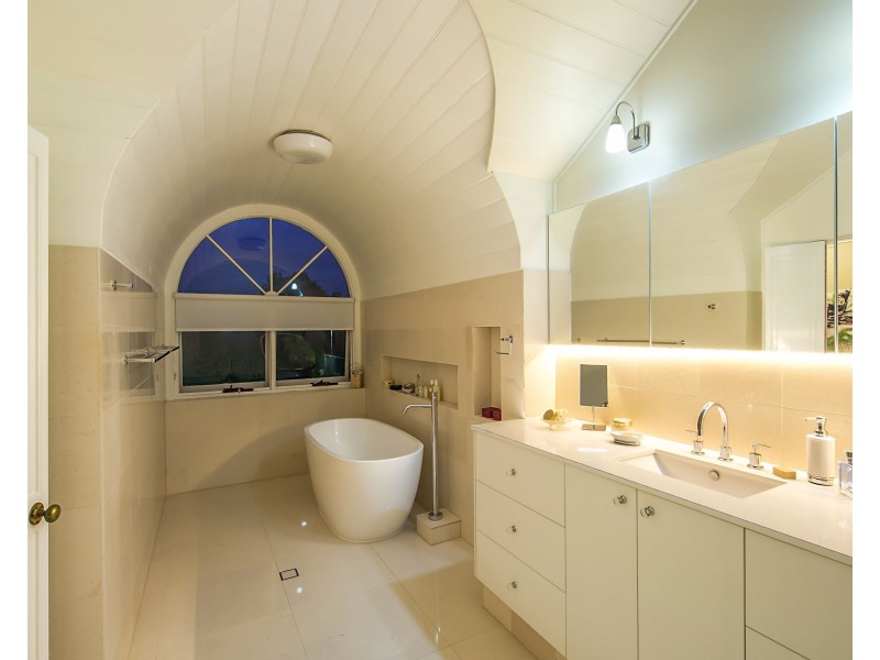 100 Oriel Road, Clayfield QLD 4011