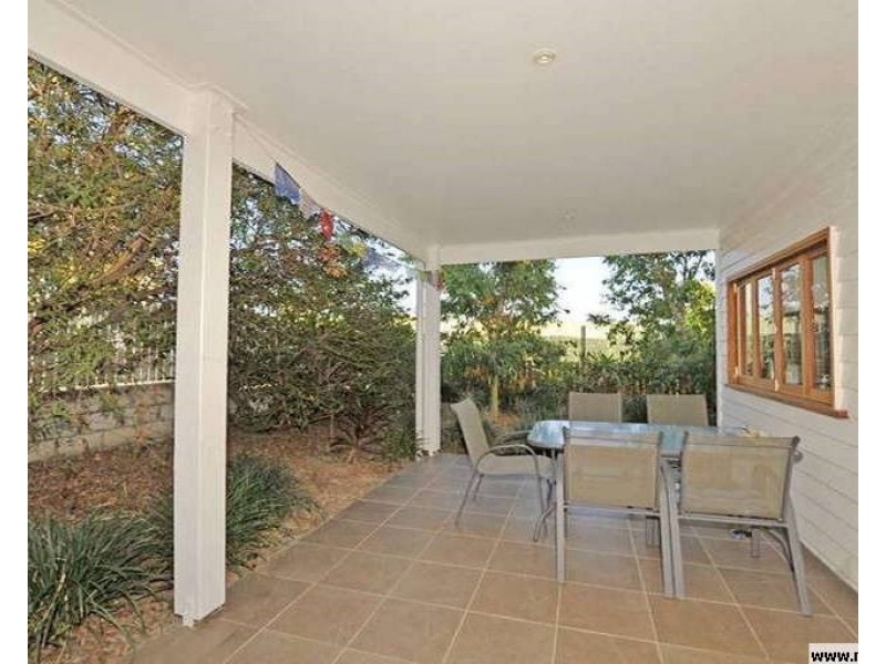 3 Blake Street, Wooloowin QLD 4030