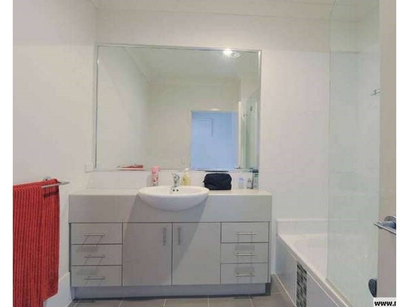 3 Blake Street, Wooloowin QLD 4030