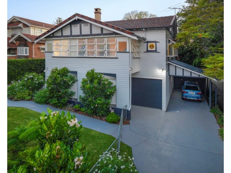 17 Milne Street, Clayfield QLD 4011