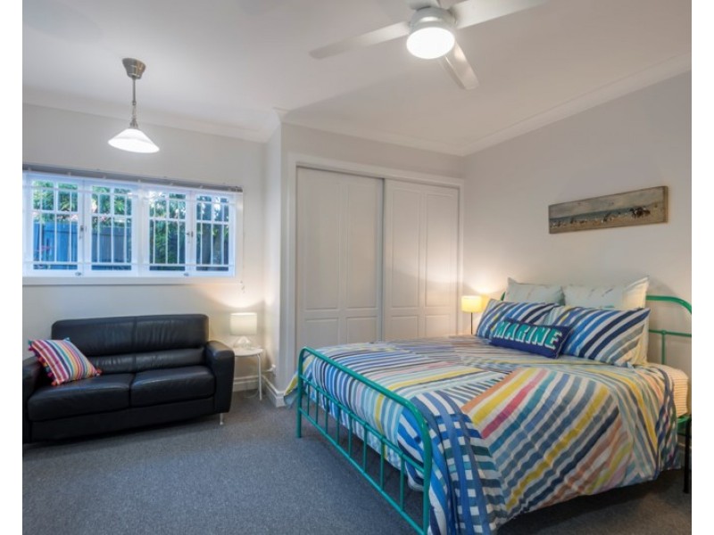 17 Milne Street, Clayfield QLD 4011