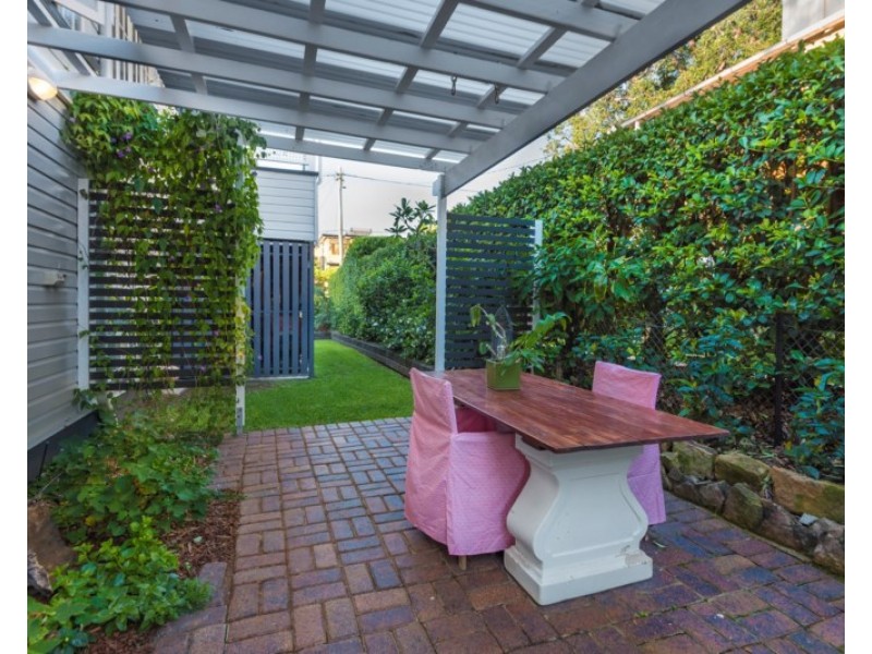 17 Milne Street, Clayfield QLD 4011