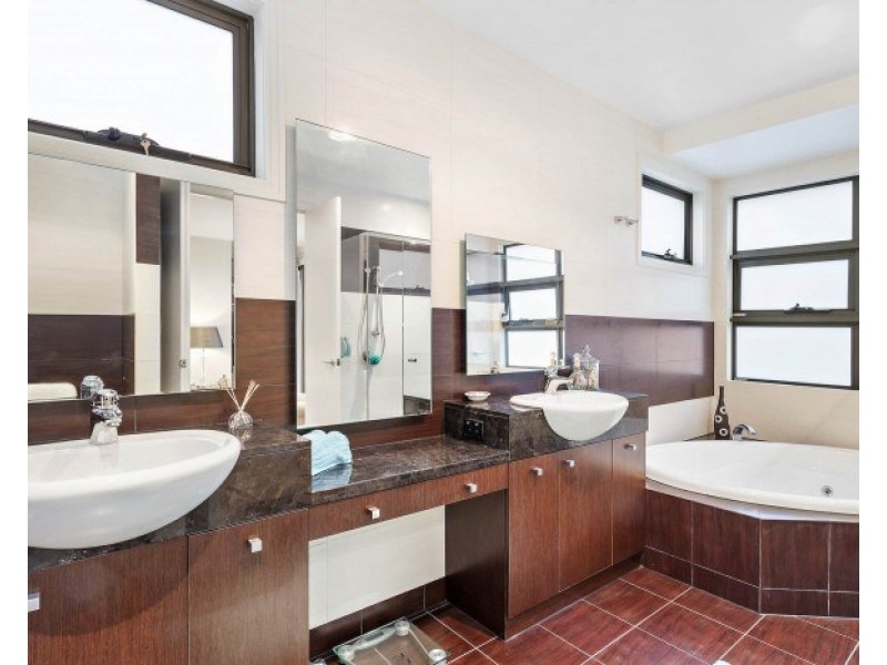 1 Craven Street, Clayfield QLD 4011