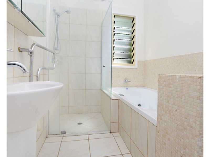 15 Winship Street, Red Hill QLD 4059