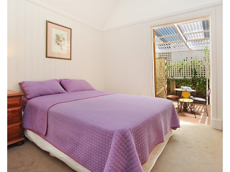 15 Winship Street, Red Hill QLD 4059