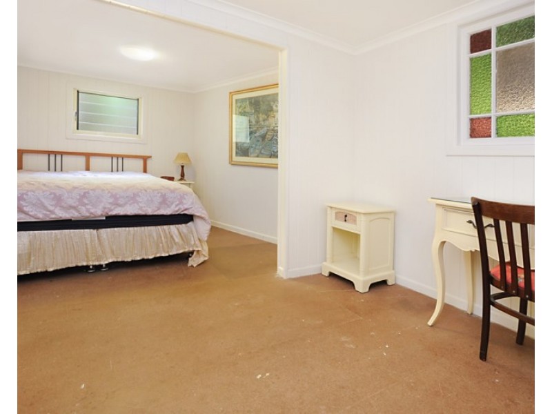 15 Winship Street, Red Hill QLD 4059