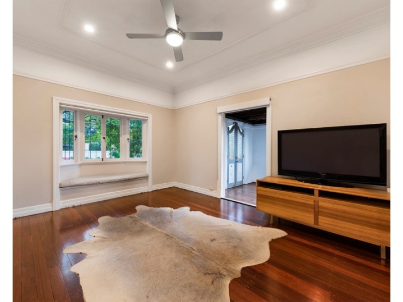 56 Woodville Street, Hendra QLD 4011