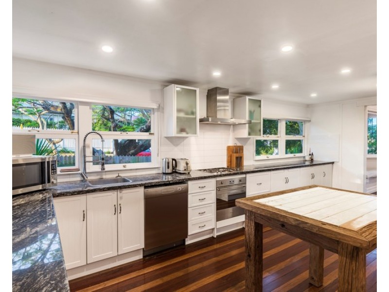 56 Woodville Street, Hendra QLD 4011