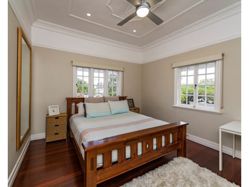 56 Woodville Street, Hendra QLD 4011