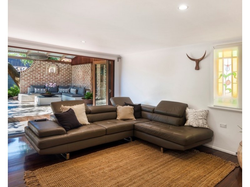 19 Oxford Street, Nundah QLD 4012