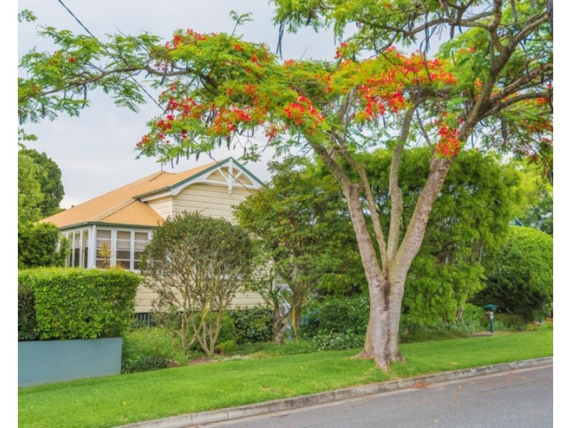 33 Sutherland Avenue, Ascot QLD 4007