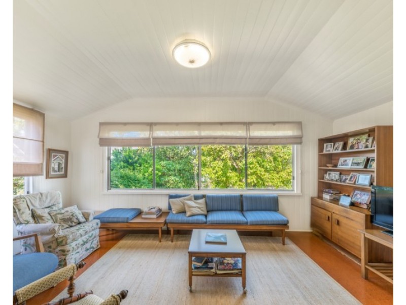 33 Sutherland Avenue, Ascot QLD 4007