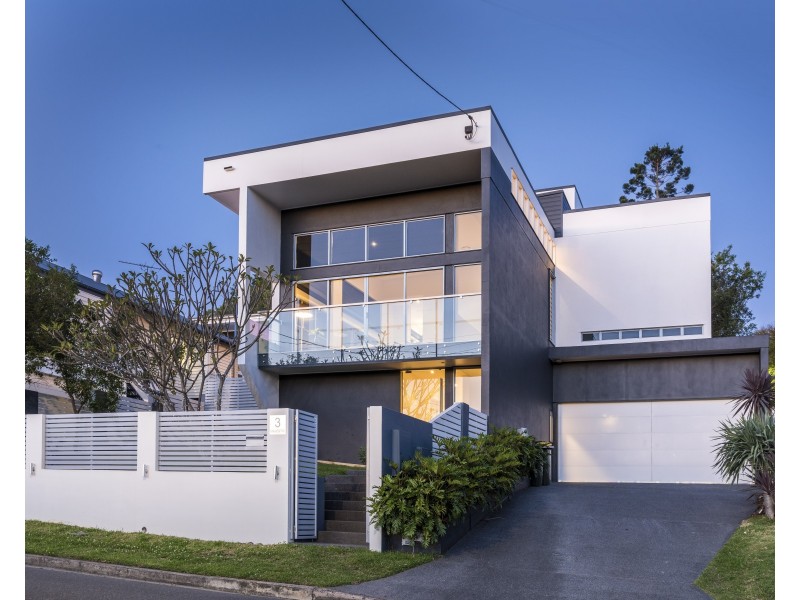 3 Majestic Outlook, Seven Hills QLD 4170