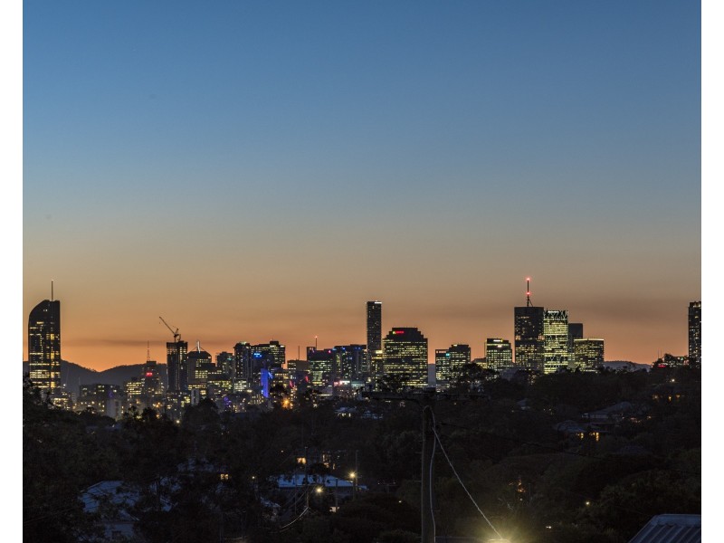 3 Majestic Outlook, Seven Hills QLD 4170