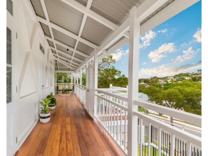 33 Joynt Street, Hamilton QLD 4007