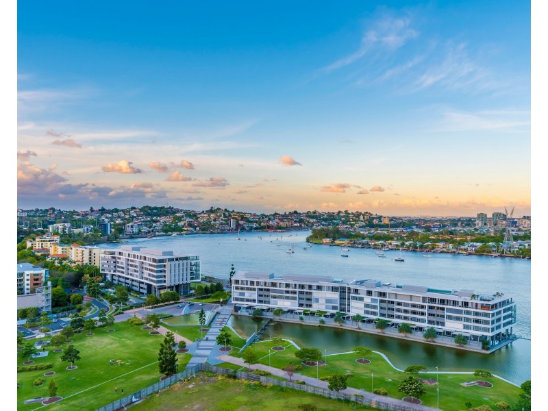 1705/30 Festival Place, Newstead QLD 4006