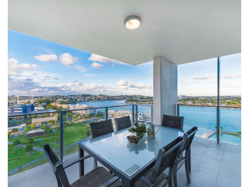 1705/30 Festival Place, Newstead QLD 4006