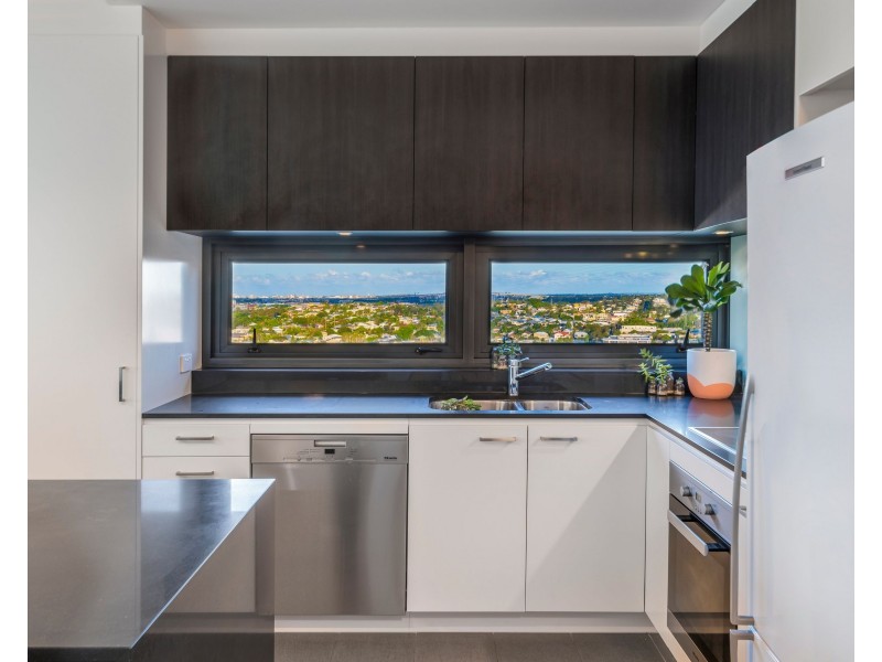 1705/30 Festival Place, Newstead QLD 4006