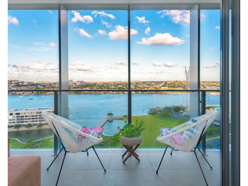 1705/30 Festival Place, Newstead QLD 4006