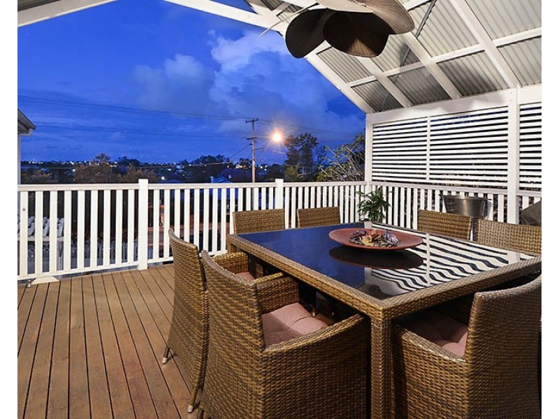 64 Maygar Street, Windsor QLD 4030