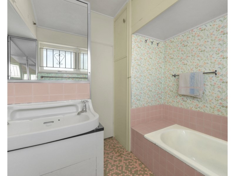 42 Adelaide Street, Clayfield QLD 4011