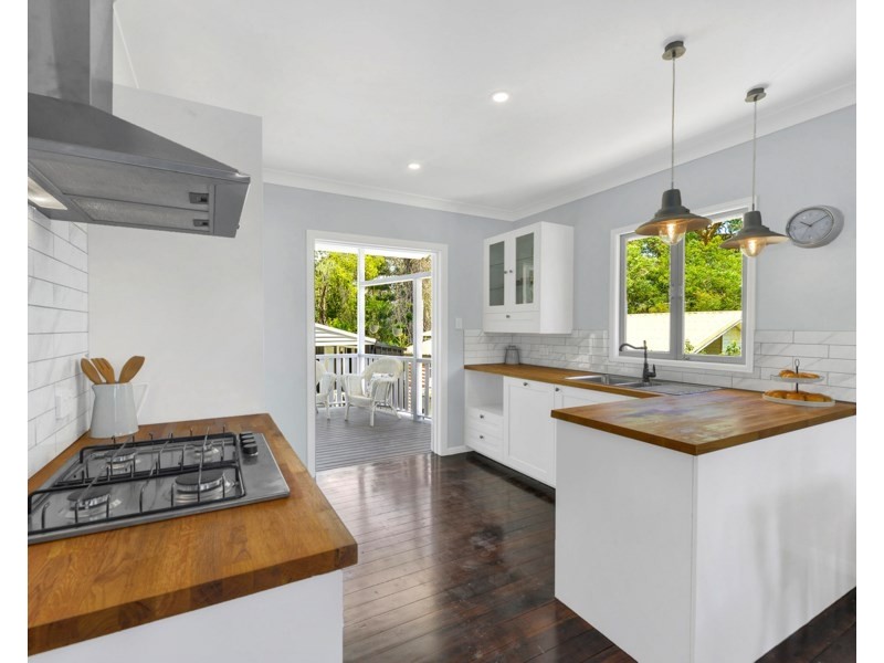 4 Corner Street, Brighton QLD 4017