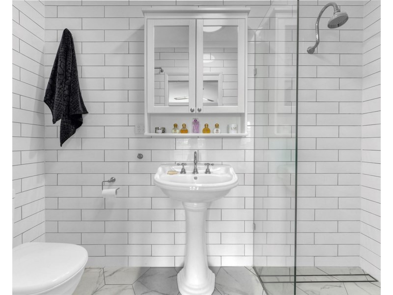 4 Corner Street, Brighton QLD 4017